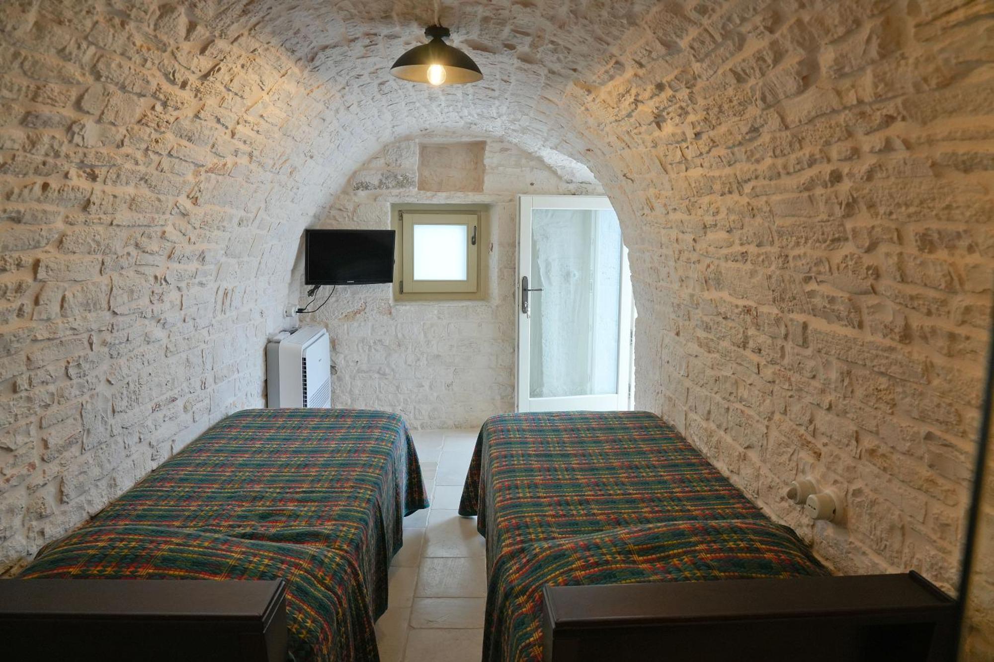 Вілла Trulli Occhi Di Pietra Historical Experience Альберобелло Екстер'єр фото
